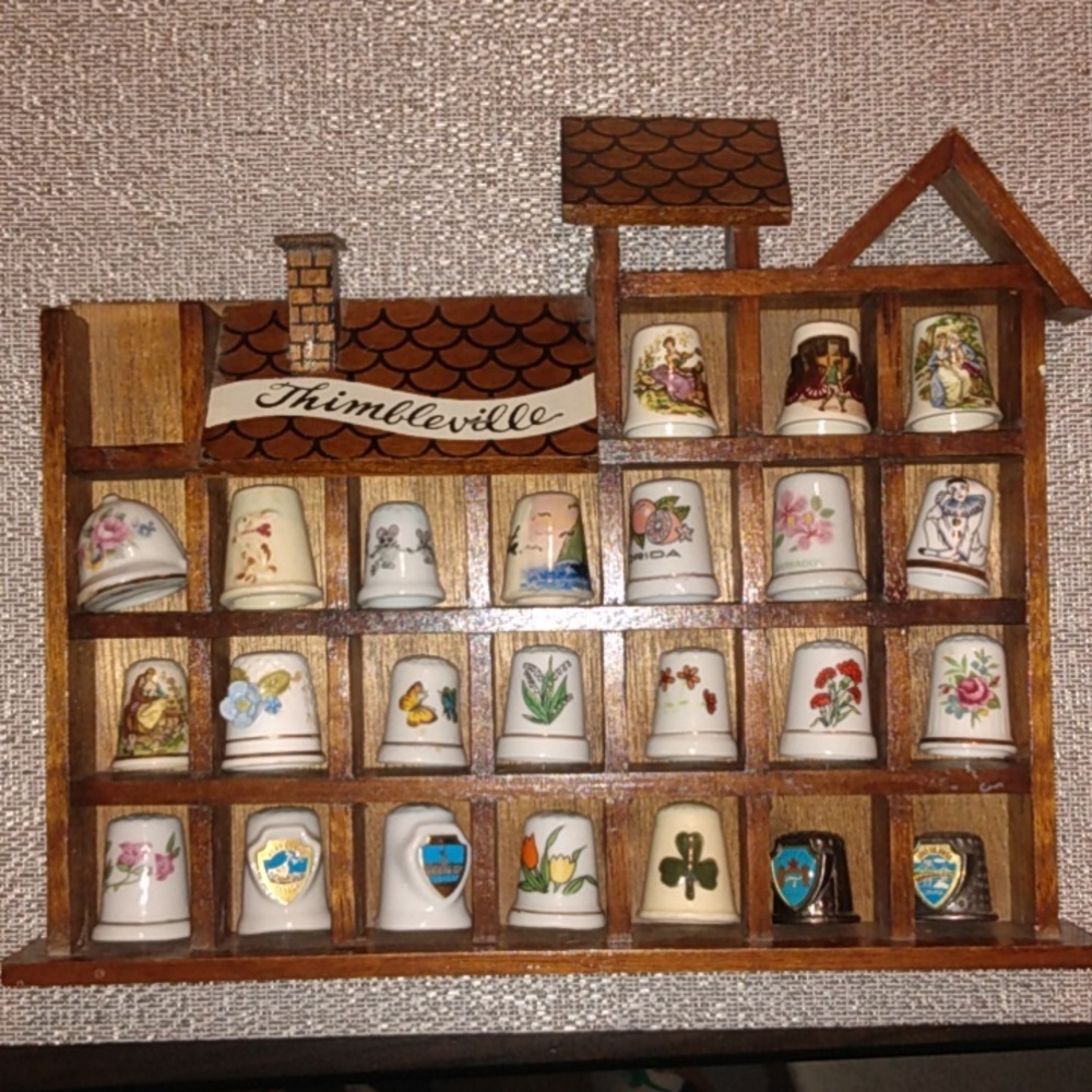 Thimbleville Wooden 1980s Stand with 24 Thimbles